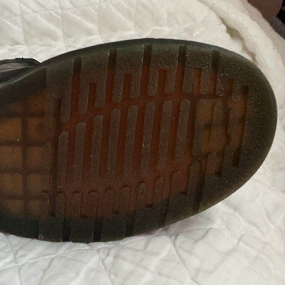 Dr. Martens Black Leather Men's Boots - Picture 6 of 9